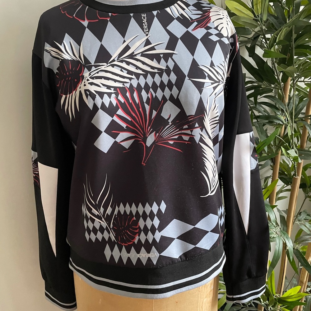 Authentic VERSACE JEANS Women's Sweater Medium